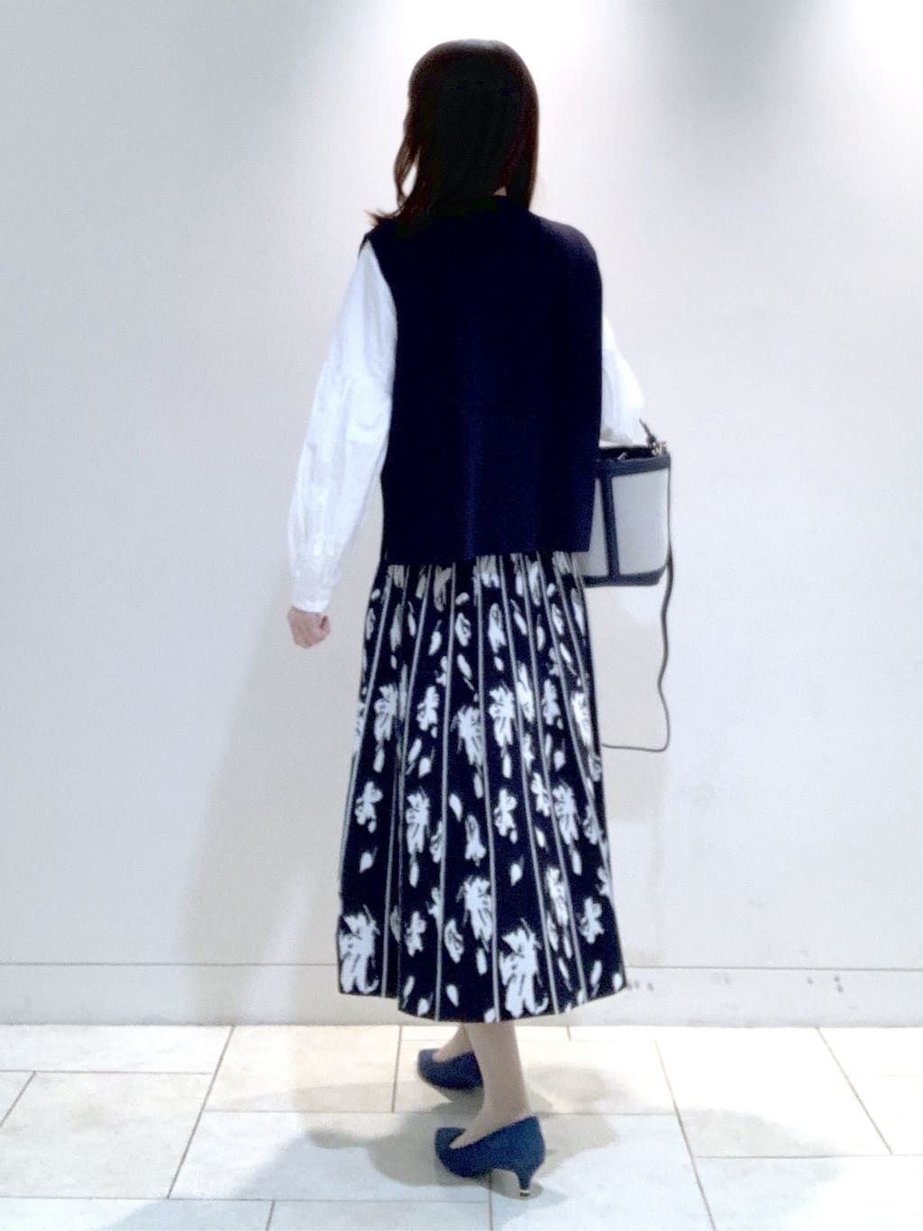 ヤマグチさんの「Reflect｜【セットアップ可】ダブルジャカードニットベスト」を使ったコーディネート
