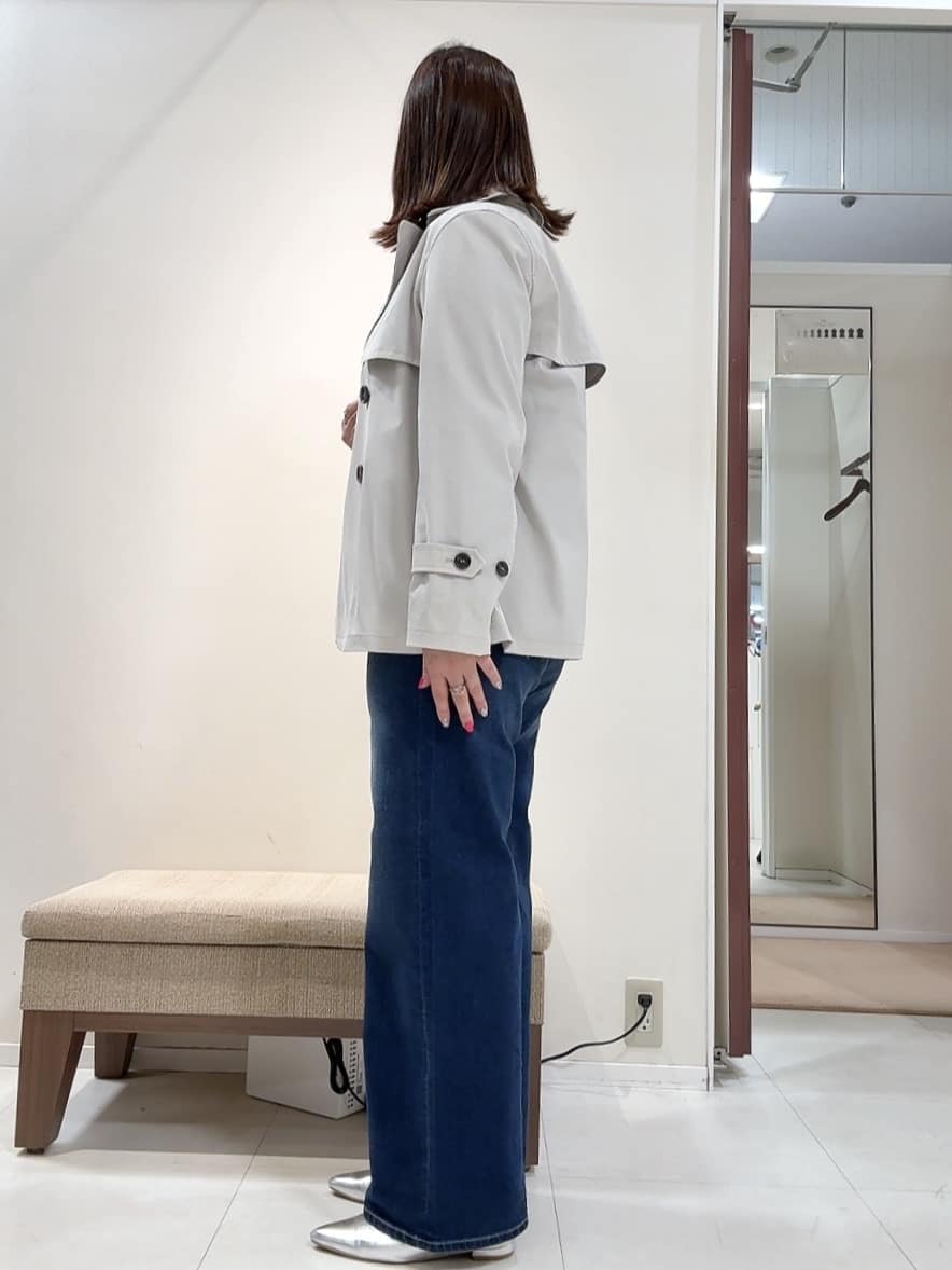YUIさんの「UNTITLED｜【定番人気/はっ水/洗える】タスランショートトレンチコート」を使ったコーディネート