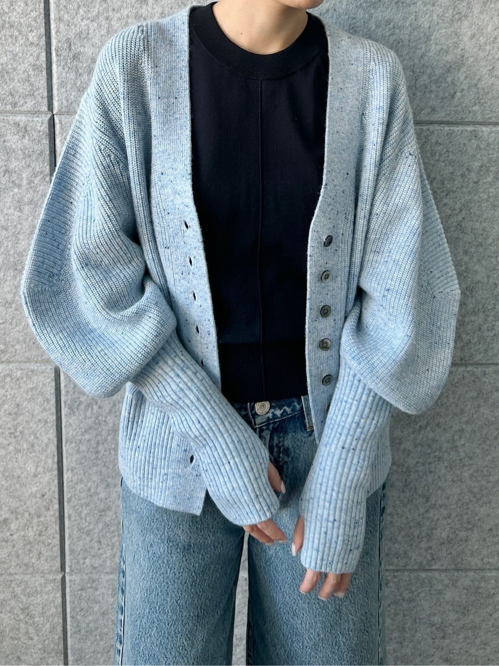 harunaさんの「CODE A｜puff cardigan」を使ったコーディネート