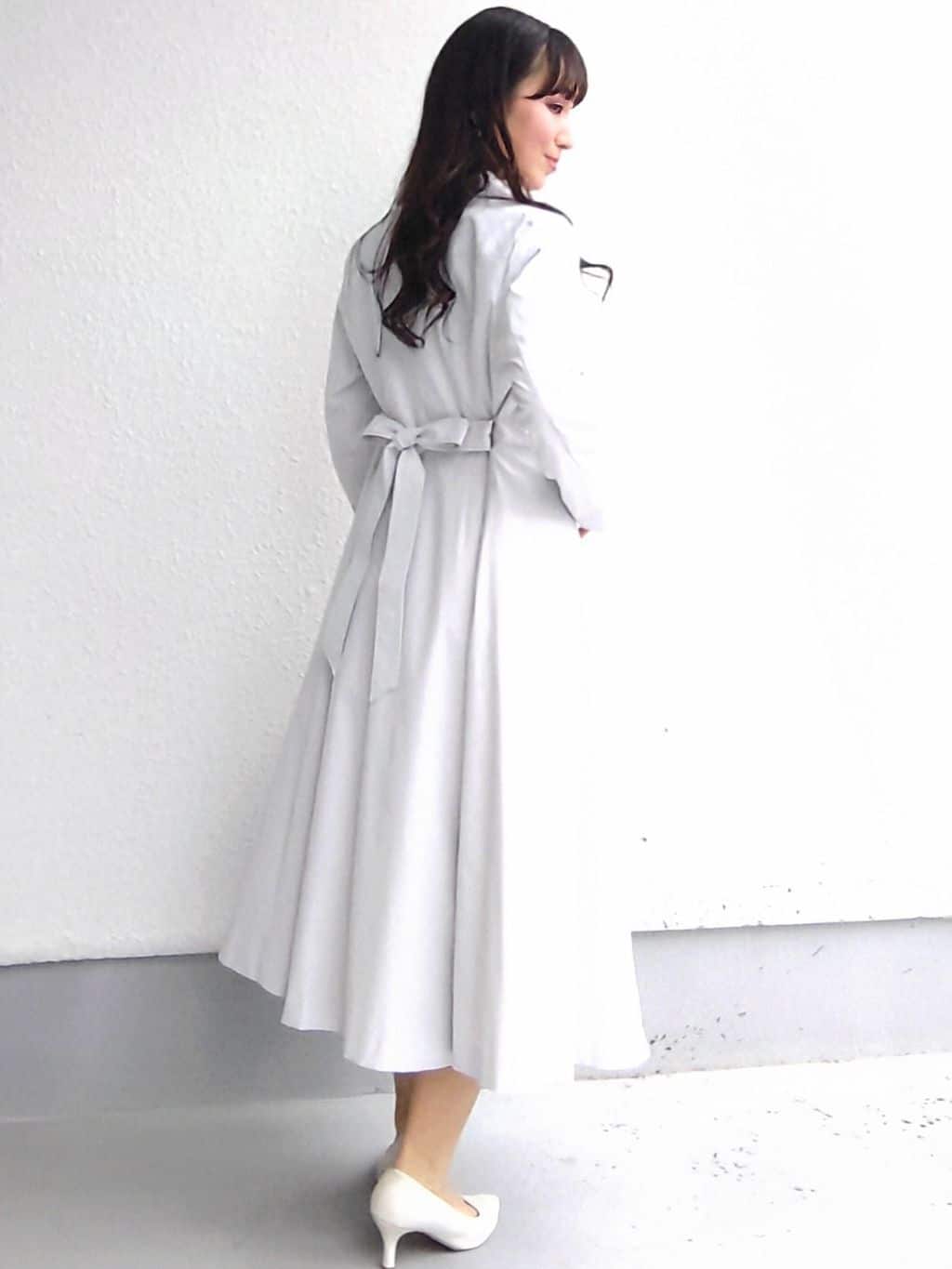 keinaさんの「SunaUna｜【きれいめ羽織り】Aラインドレスコート」を使ったコーディネート