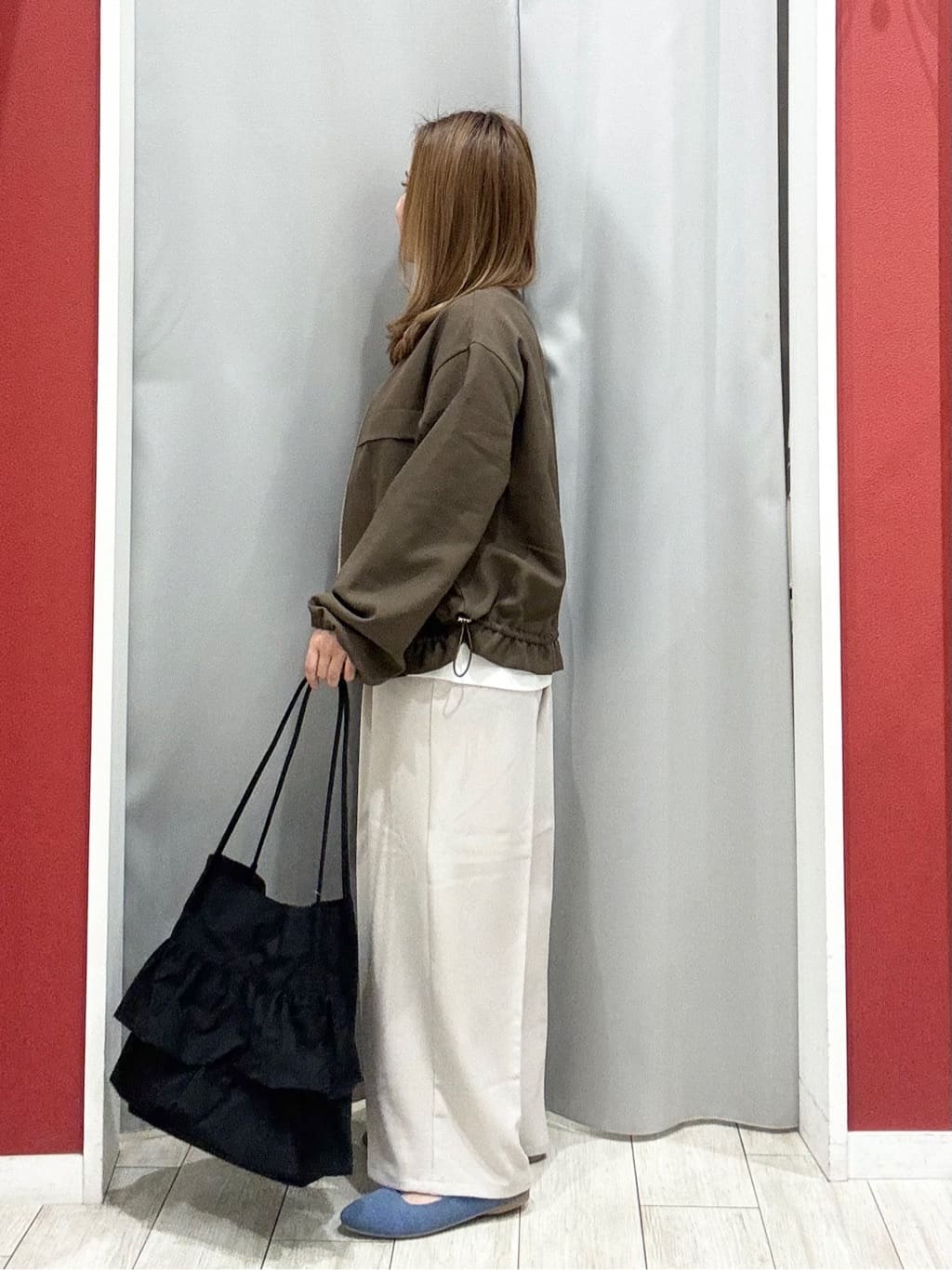 shioさんの「SHOO･LA･RUE｜【高レビュー/洗濯機可/S-LL】さらっと着られる 8分袖Ⅴネックニット」を使ったコーディネート