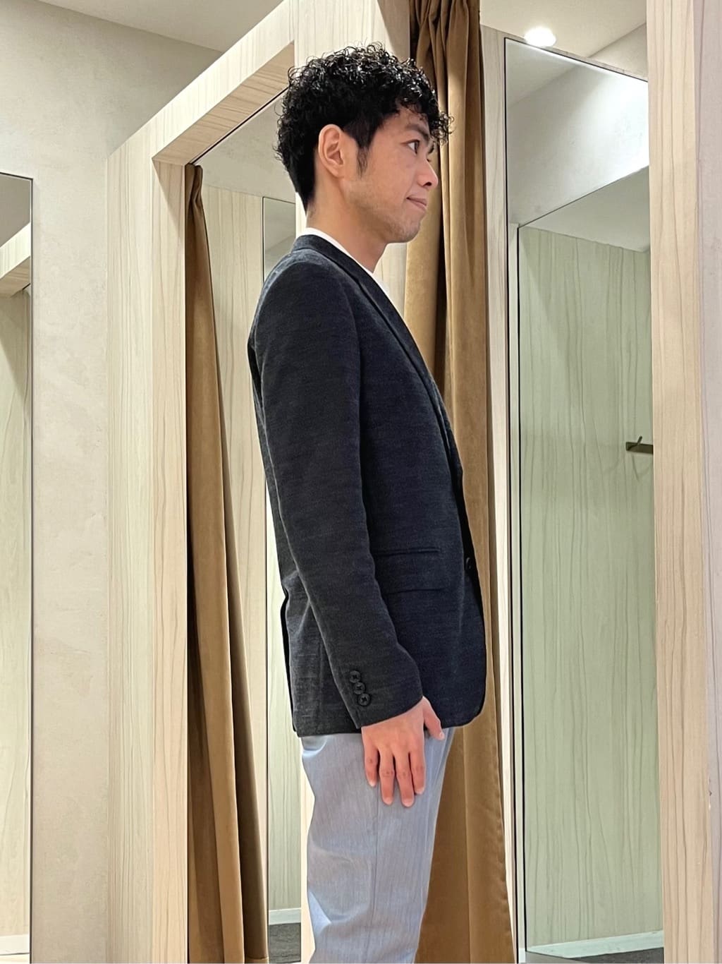 URAさんの「TAKEO KIKUCHI｜カシミヤブレンド ビーバー調ピンヘッドスタンドカラーコート」を使ったコーディネート