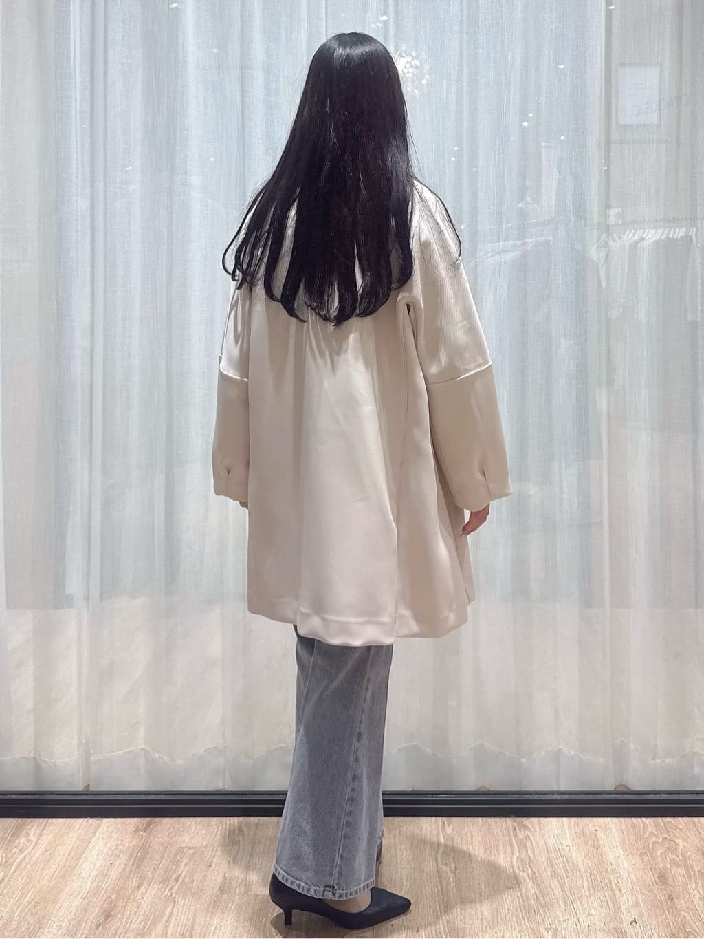 ぞうげさんの「OPAQUE.CLIP｜フォルムスリーブミドルコート【洗濯機OK】」を使ったコーディネート