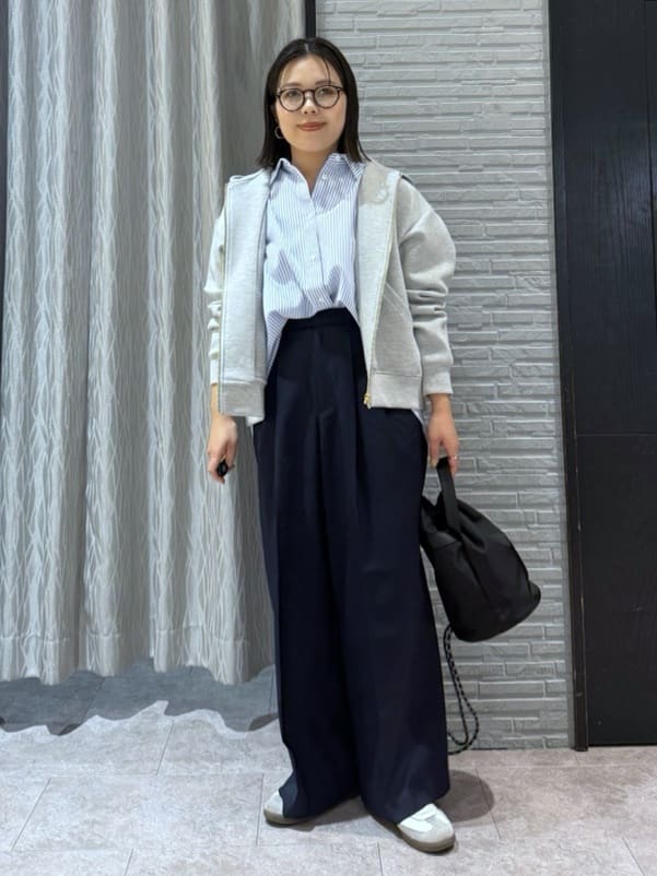 chさんの「THE SHOP TK｜ダンボールジップパーカ」を使ったコーディネート