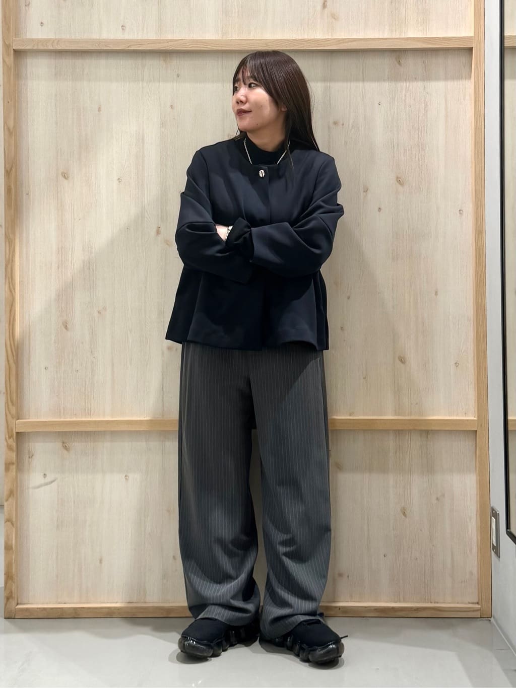 nanaさんの「THE SHOP TK｜ストライプイージーワイドパンツ」を使ったコーディネート