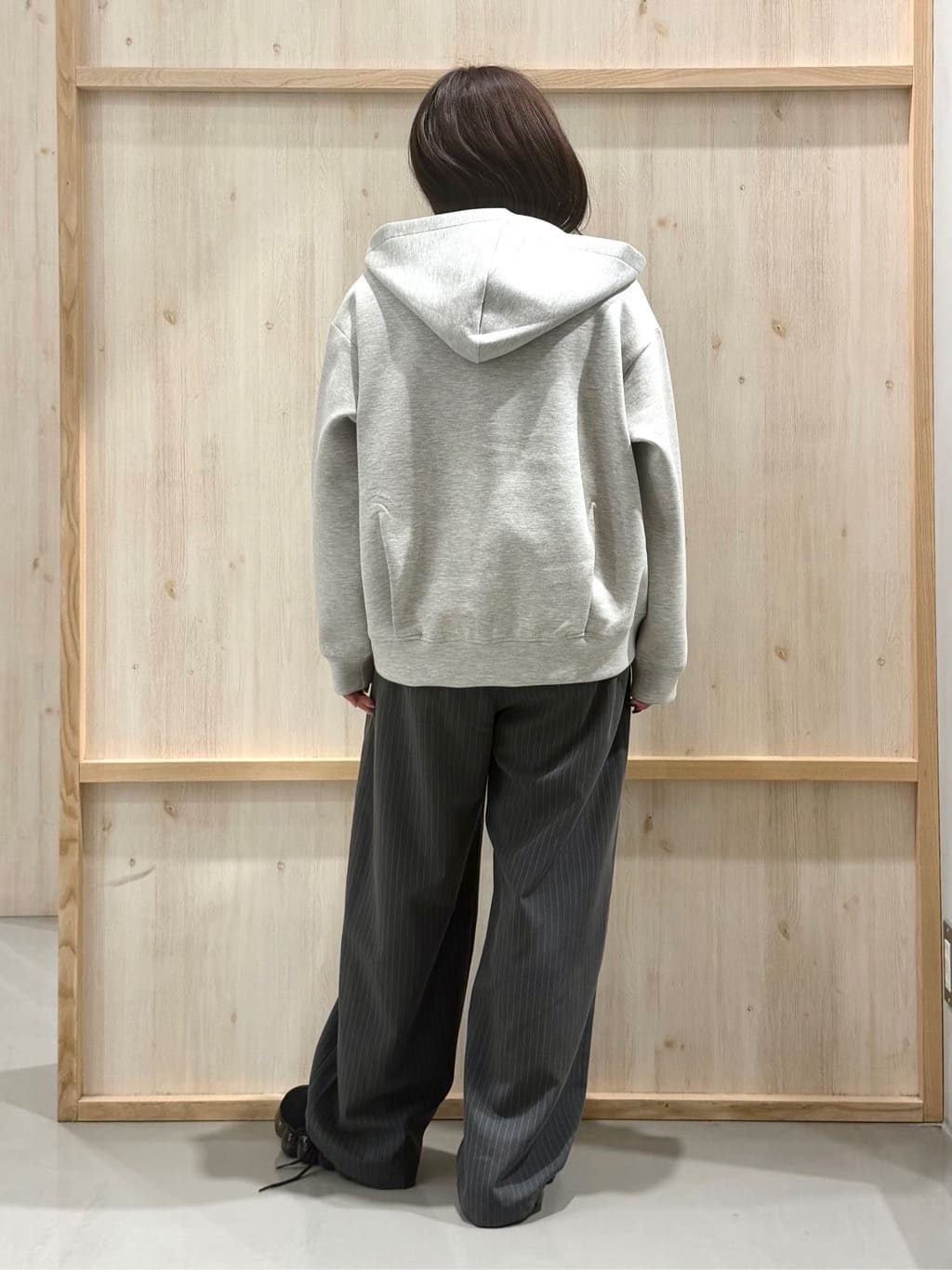 nanaさんの「THE SHOP TK｜ダンボールジップパーカ」を使ったコーディネート