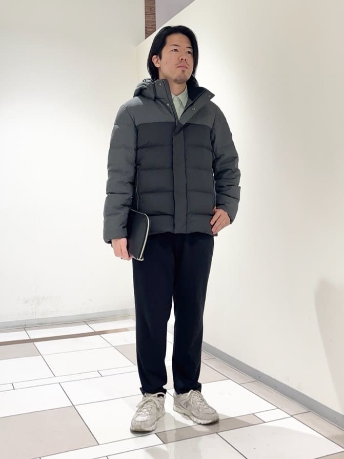 及川さんの「TAKEO KIKUCHI｜カラーコンビ ダウンブルゾン」を使ったコーディネート