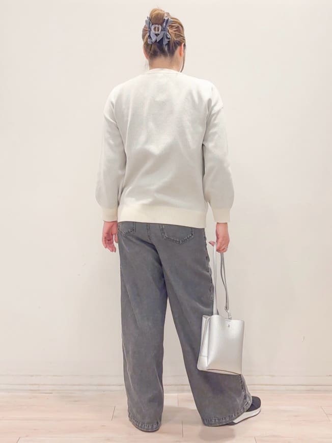 naoさんの「SHOO･LA･RUE｜【軽量/高レビュー】見た目よりもたっぷり入る ふわっと軽い3層ショルダー」を使ったコーディネート
