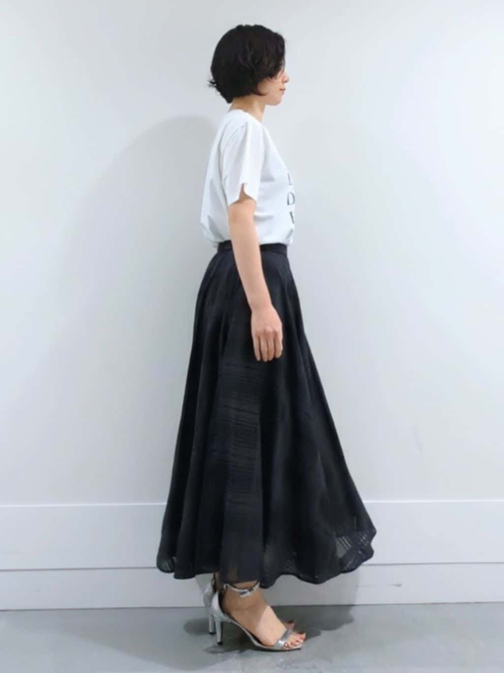 ミズタさんの「UNTITLED｜【セットアップ可/後ろウエストゴム】シアーチェックスカート」を使ったコーディネート