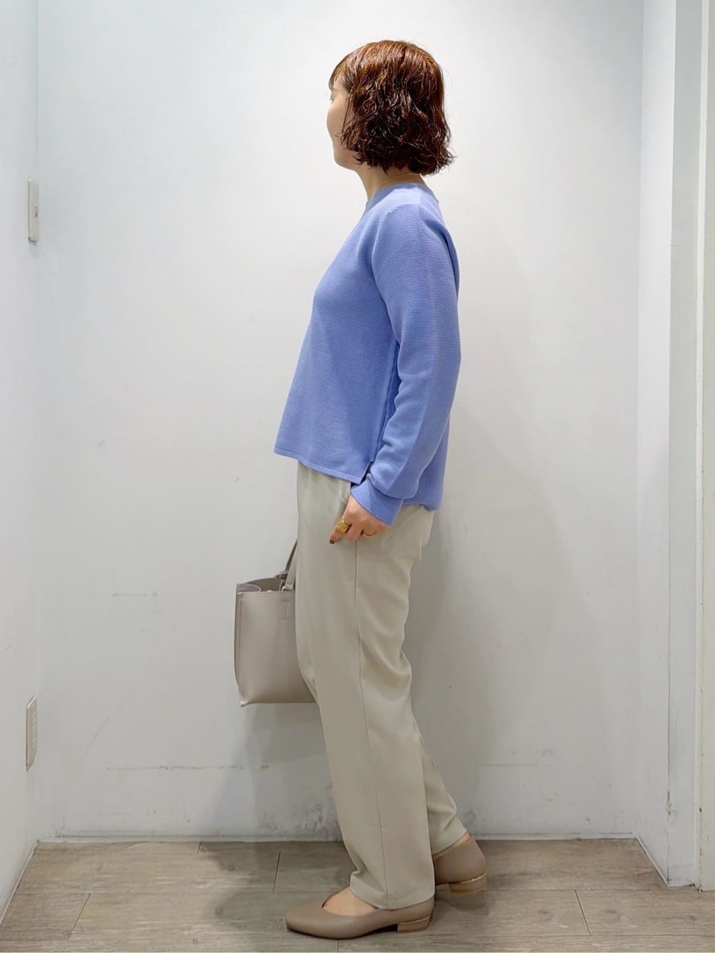 sumicaさんの「OPAQUE.CLIP｜美脚ストレッチイージーテーパードパンツ【洗濯機OK】」を使ったコーディネート