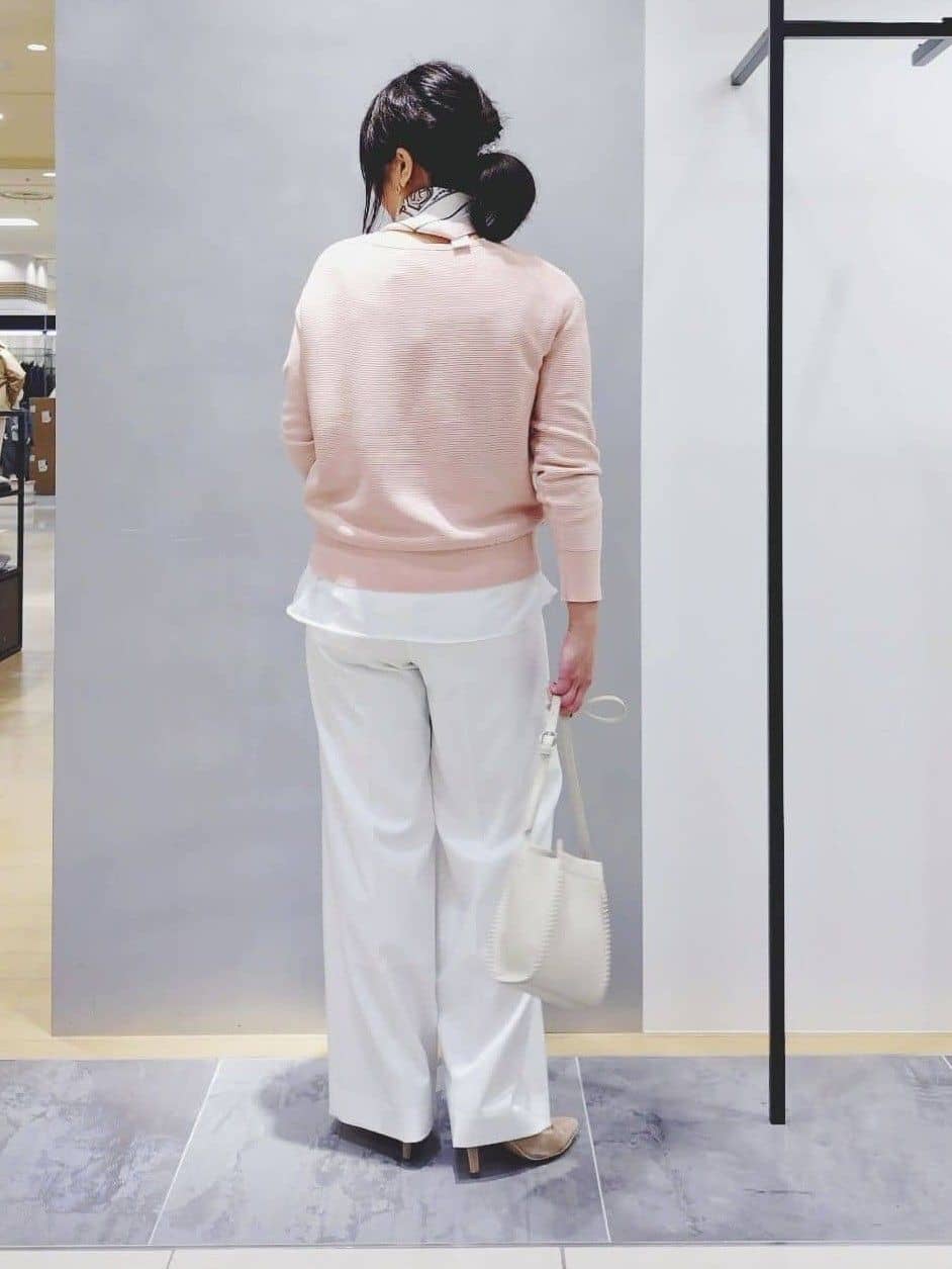 TOMOMIさんの「INDIVI｜【新作褒められパンツ】快温ワイドパンツ」を使ったコーディネート