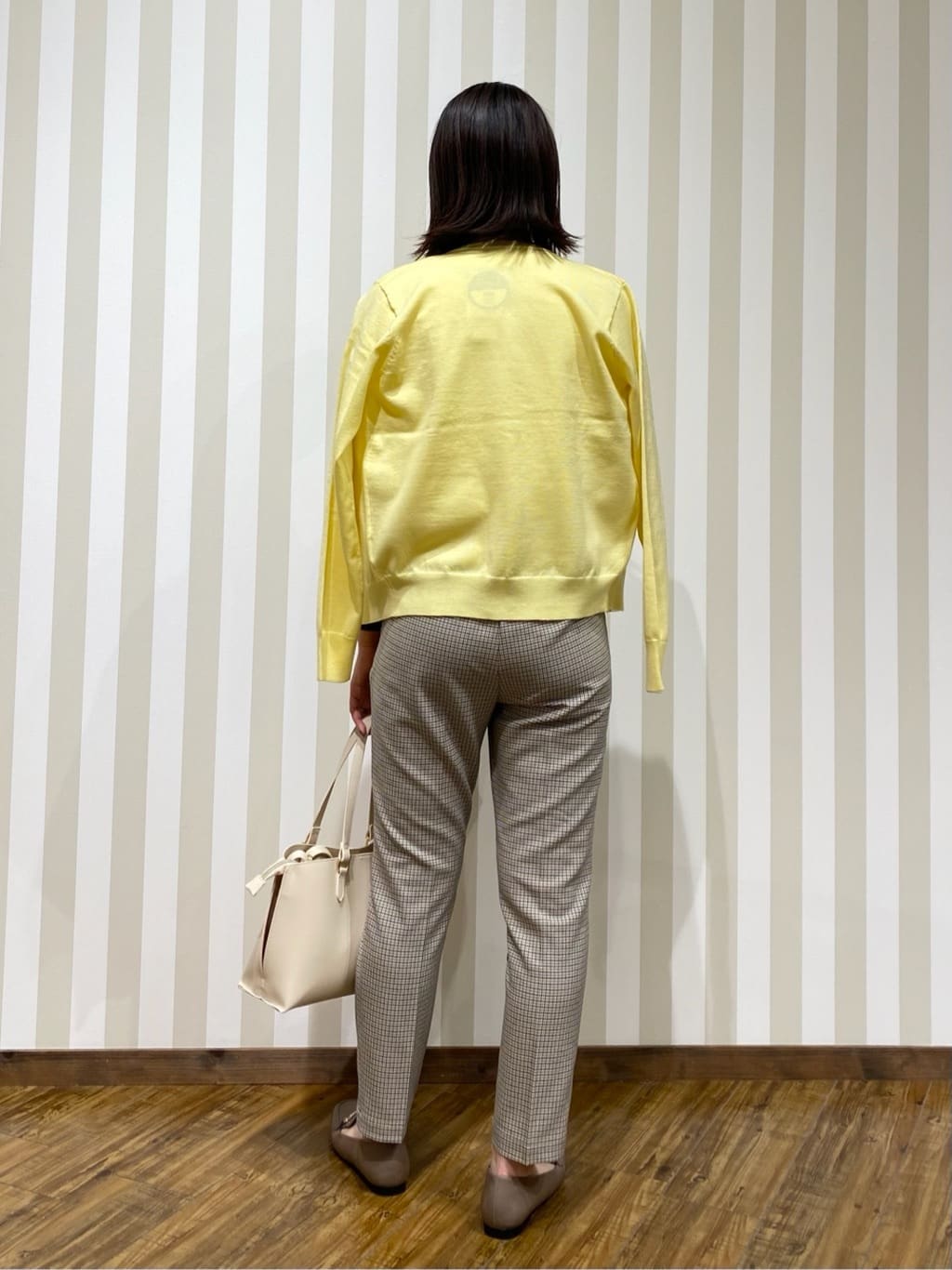 SAOさんの「SHOO･LA･RUE｜【洗濯機可/S-LL/アンサンブル可】結局、シンプル クルーネックニット」を使ったコーディネート