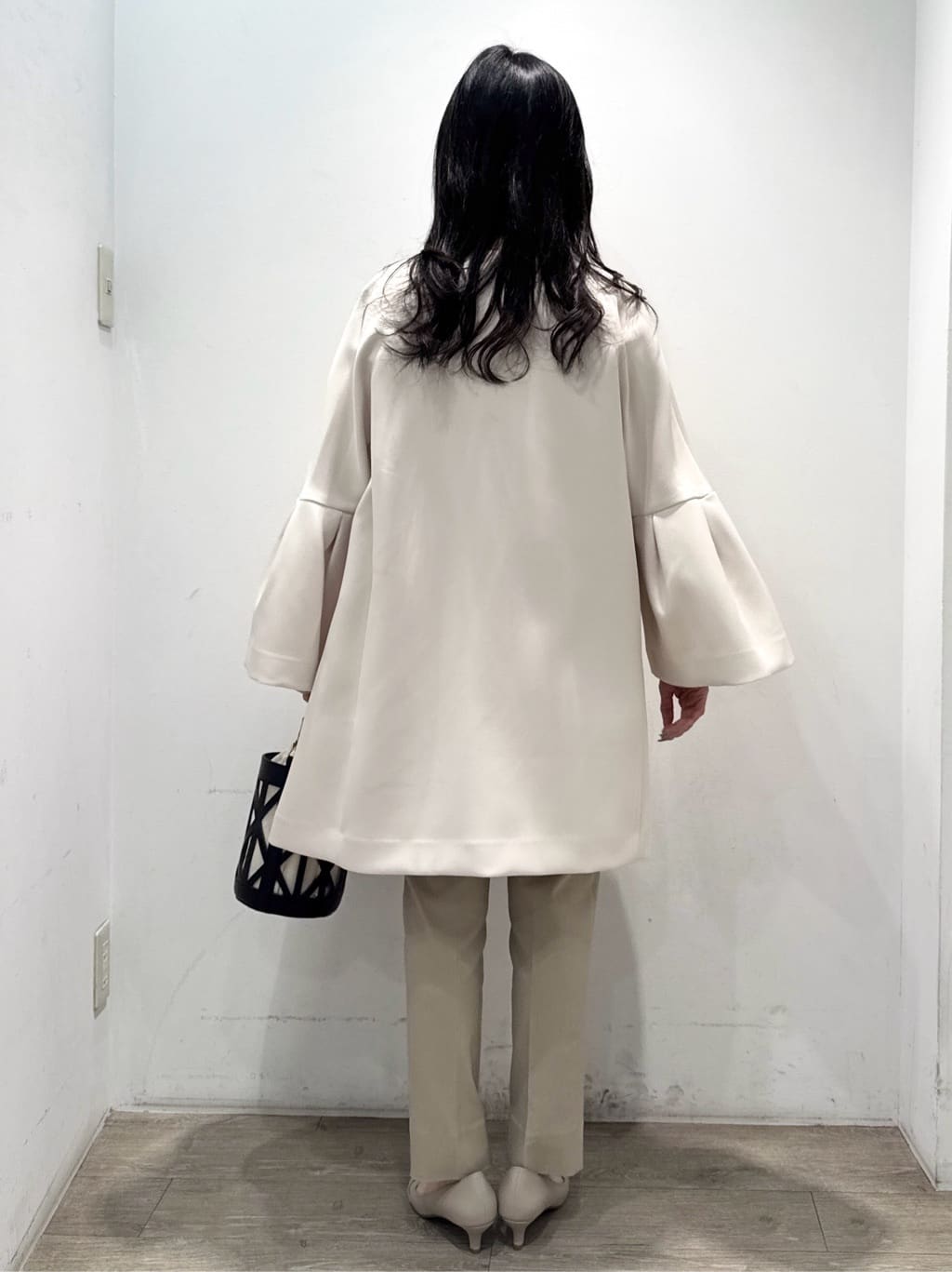 yuicciさんの「OPAQUE.CLIP｜フレアスリーブミドルコート【洗濯機OK】」を使ったコーディネート