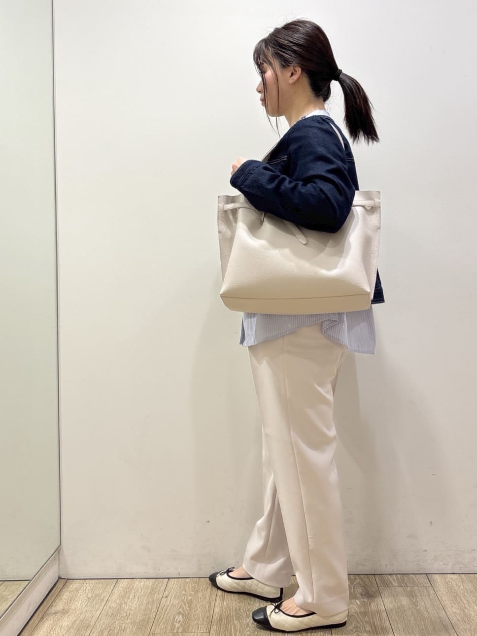 mameさんの「index｜ミニマルノーカラーデニムジャケット【洗濯機OK】」を使ったコーディネート