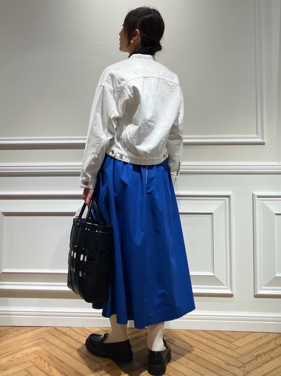 TSUKUIさんの「DRESSTERIOR｜【ウォッシャブル】バンドカラー ホワイトＧジャン」を使ったコーディネート