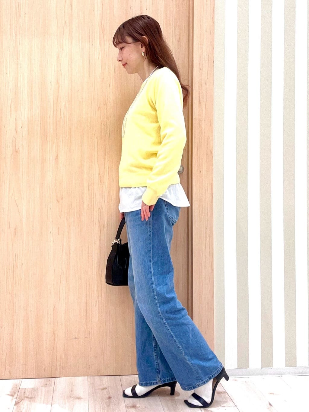 ririさんの「SHOO･LA･RUE｜【洗濯機可/S-LL/アンサンブル可】結局、シンプル クルーネックニット」を使ったコーディネート