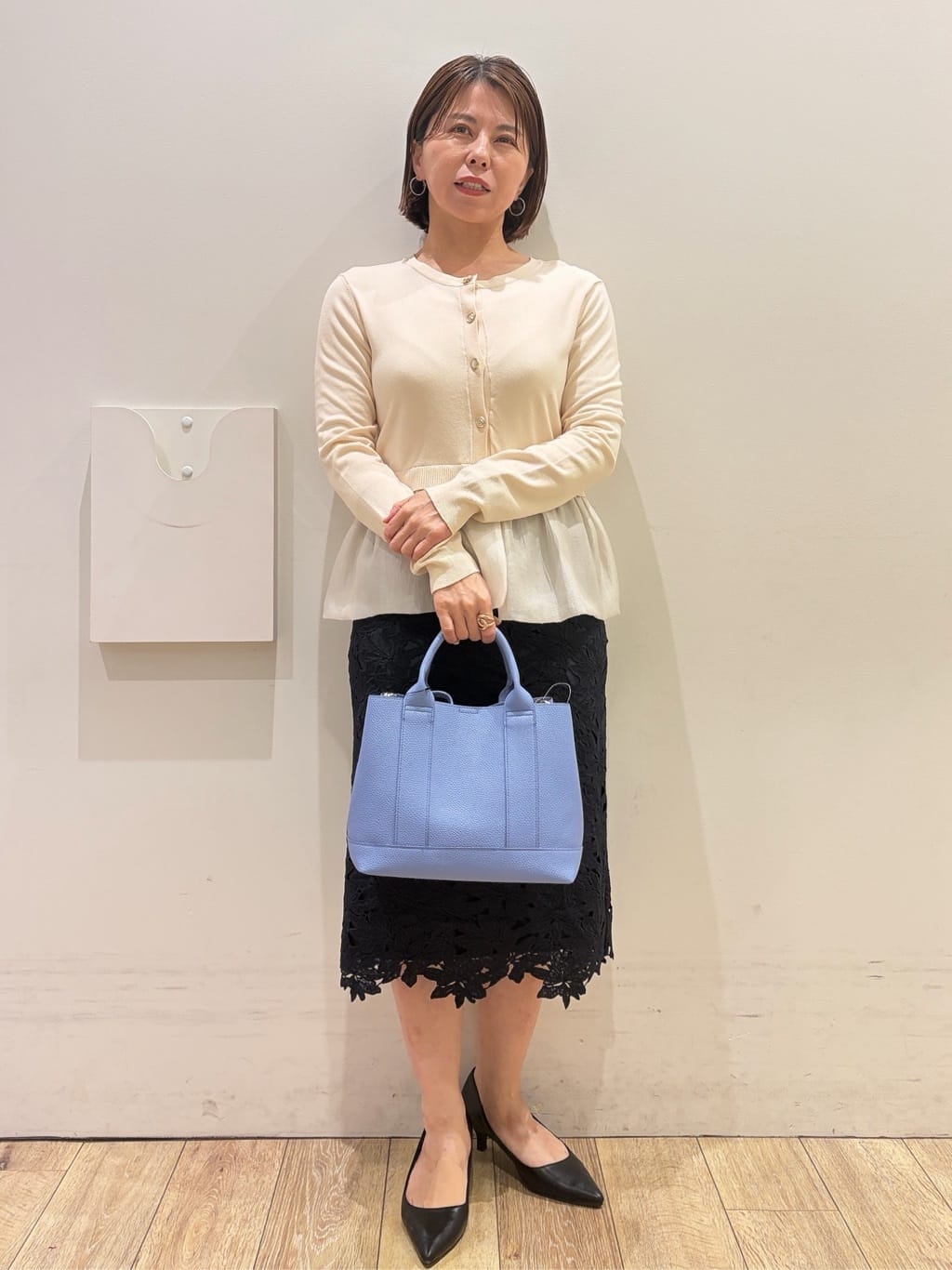 YUKOさんの「index｜フリルハイネックレーストップス【洗濯機OK】」を使ったコーディネート