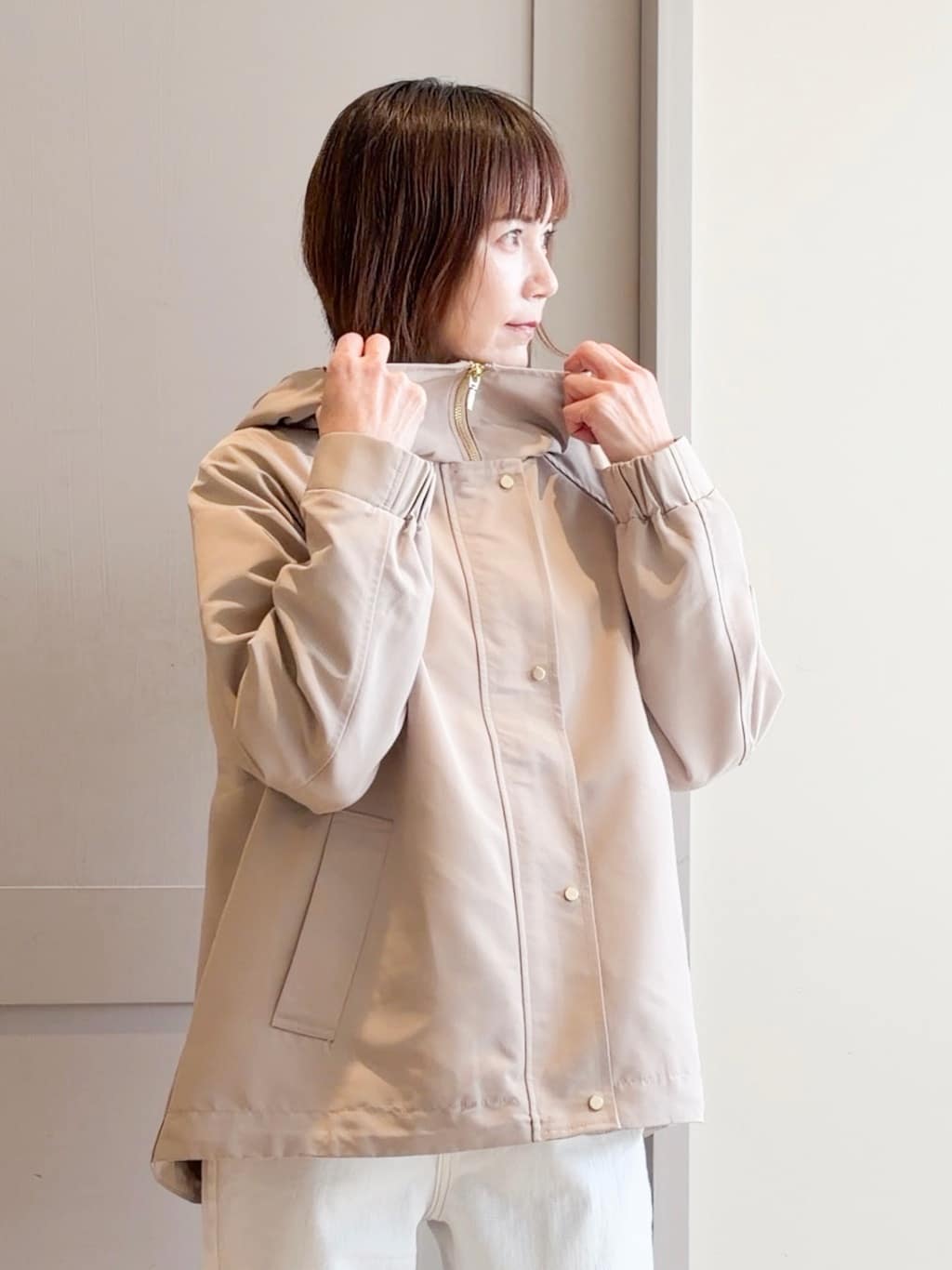 yamakoさんの「grove｜【撥水】きれいめに着こなせるマウンテンパーカ」を使ったコーディネート