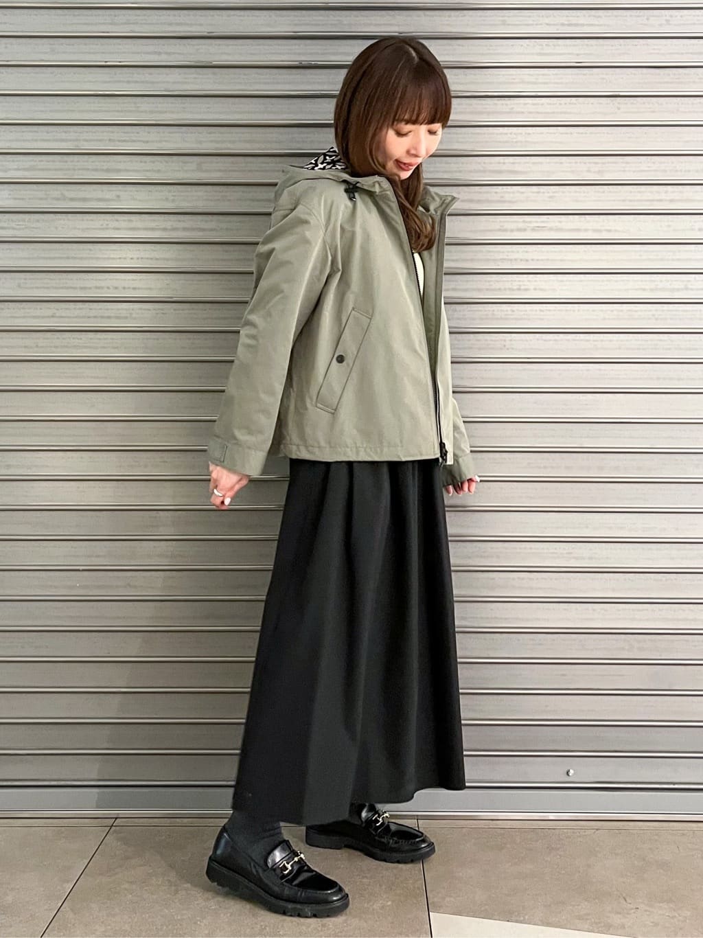 じゅんさんの「DRESSTERIOR｜【ウォッシャブル/撥水素材】撥水ツイル マウンテンパーカー」を使ったコーディネート