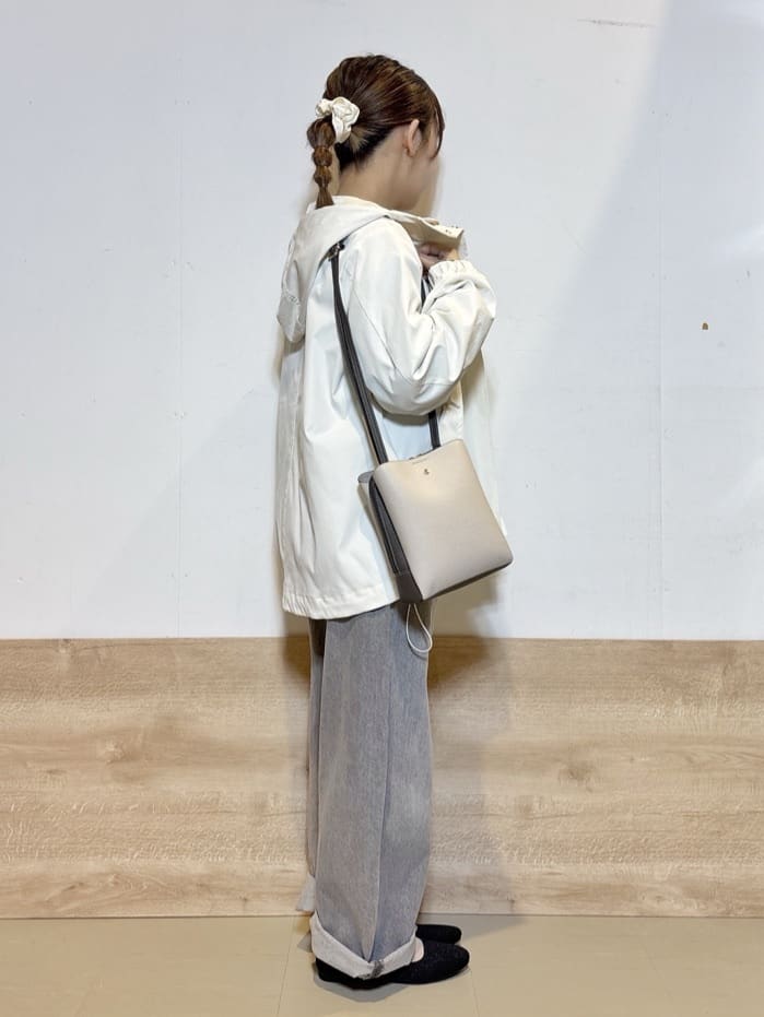 るねさんの「SHOO･LA･RUE｜【洗濯機可/S-LL】ゆるシルエット 甘すぎない　大人の花柄もちもちニット」を使ったコーディネート