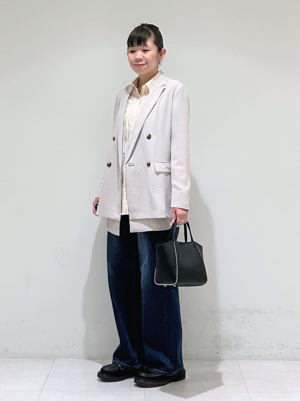 tsuyuさんの「INDIVI｜【洗える／多機能／SETUP可】着る日傘ダブルジャケット」を使ったコーディネート