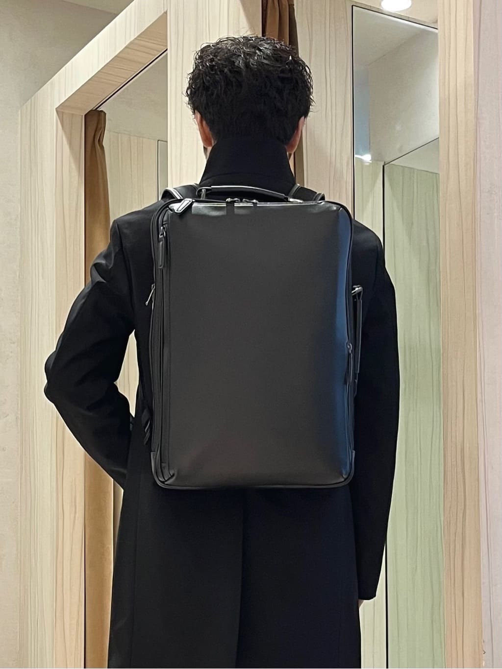 URAさんの「TAKEO KIKUCHI｜【ダウンライナー付き】ドビースタンドカラーコート」を使ったコーディネート