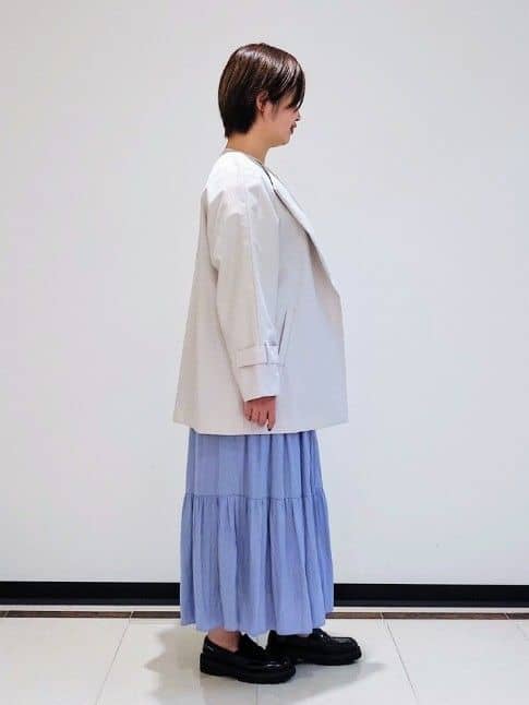 gissyさんの「INDIVI｜【洗える／丈調整可能】ギャザーフレアスカート」を使ったコーディネート