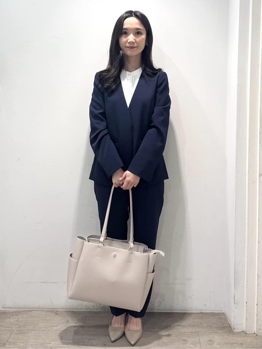 yuicciさんの「OPAQUE.CLIP｜《通勤／セットアップ対応》 Vネックジャケット／ダブルクロス【洗濯機OK】」を使ったコーディネート