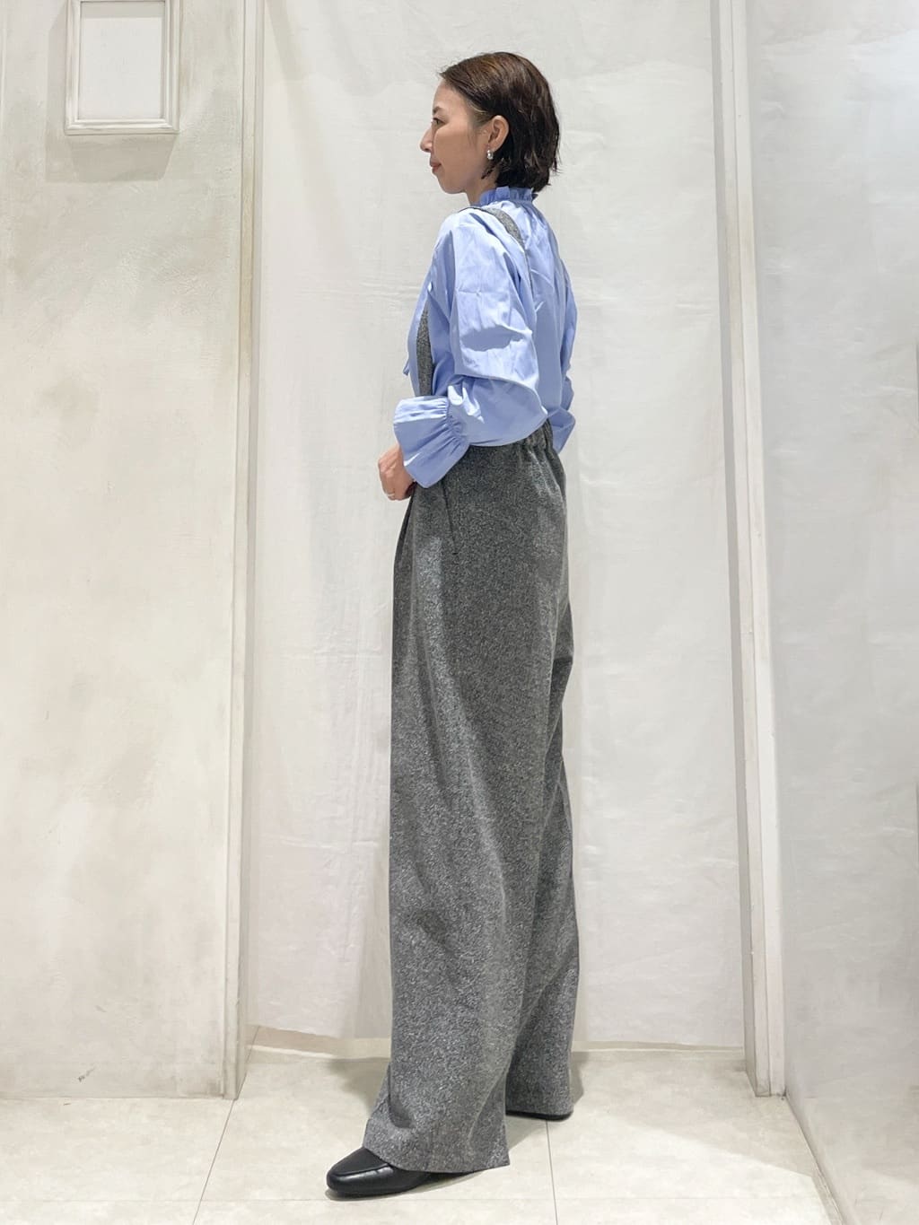 hiroさんの「grove｜【撥水／シルエット2WAY】羽織るだけでサマになる、スタンドネックテントラインコート」を使ったコーディネート