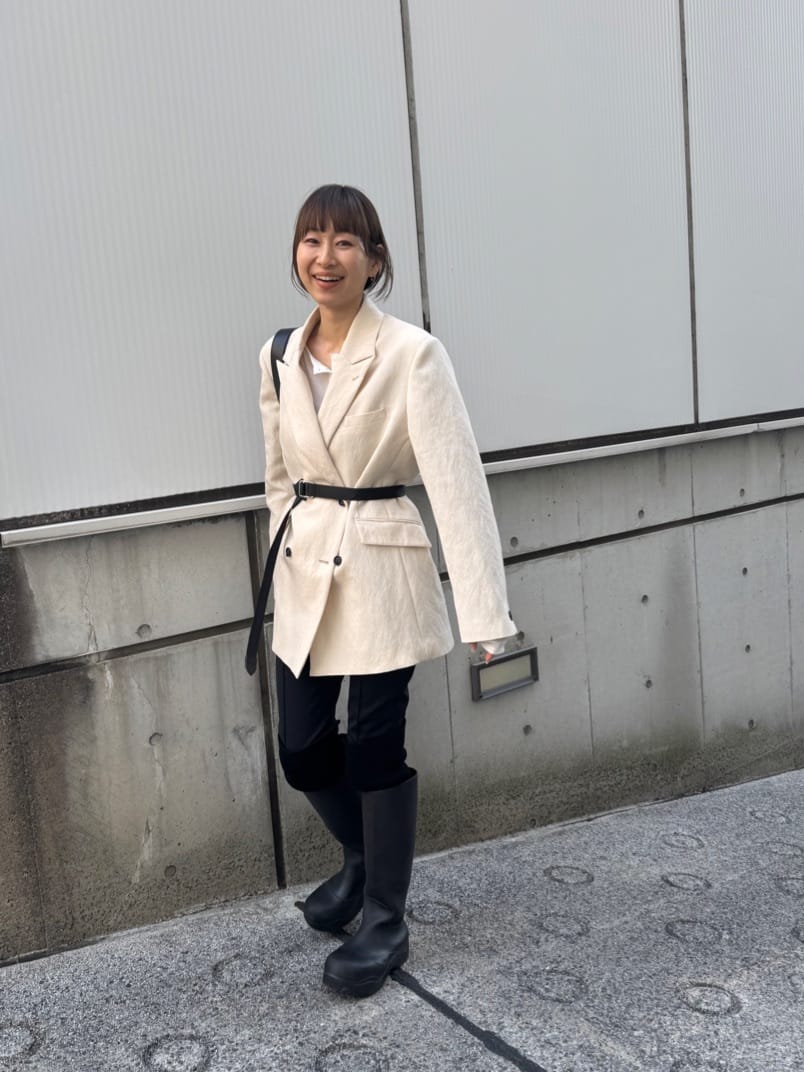 designer yukaさんの「CODE A｜arc tailored jacket」を使ったコーディネート