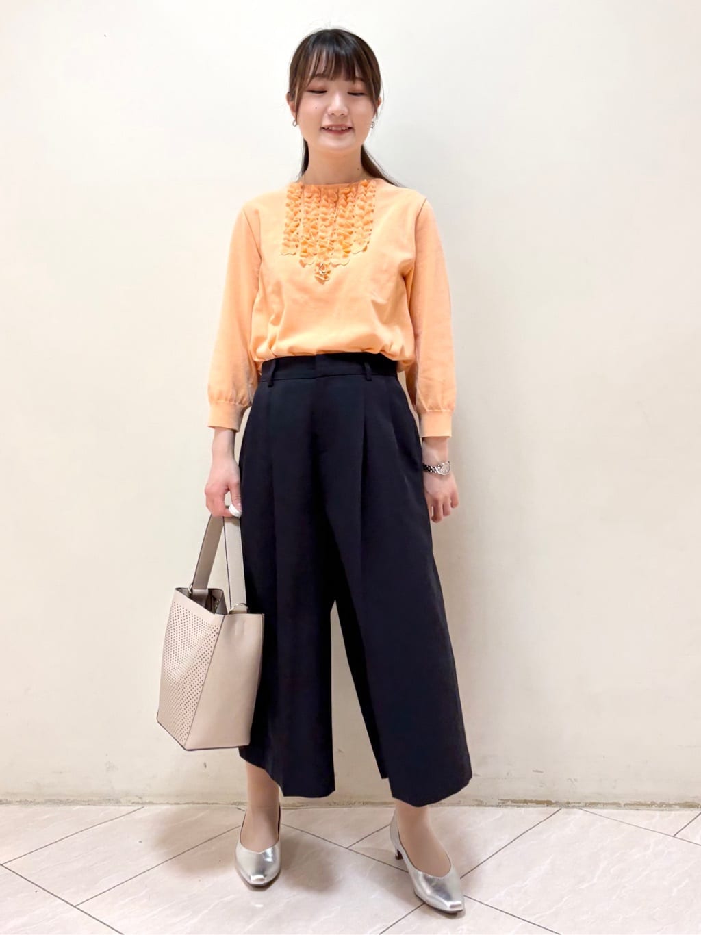 mikiさんの「Reflect｜リネンライクワイドミディパンツ」を使ったコーディネート