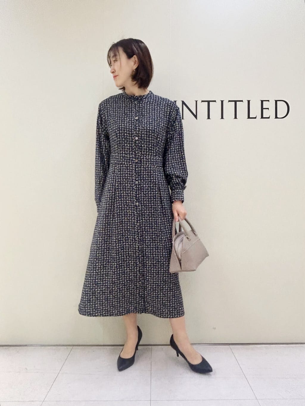 Mikiさんの「UNTITLED｜【定番人気/はっ水/洗える】タスランショートトレンチコート」を使ったコーディネート