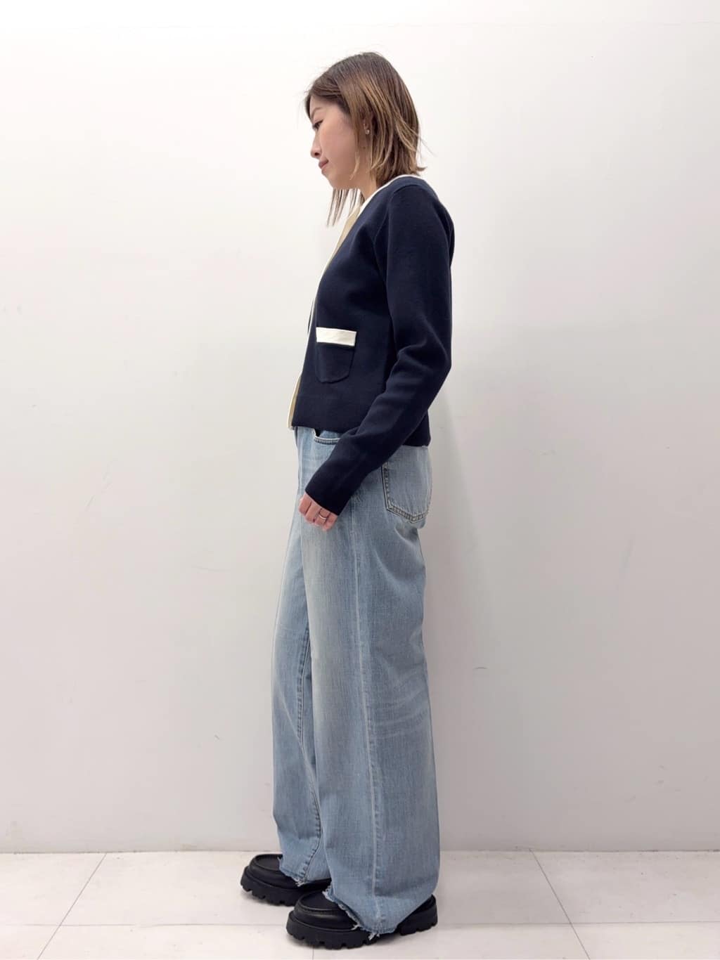 Nishijimaさんの「DRESSTERIOR｜◆ウォッシャブル コットンカシミヤ コンビカーデ」を使ったコーディネート