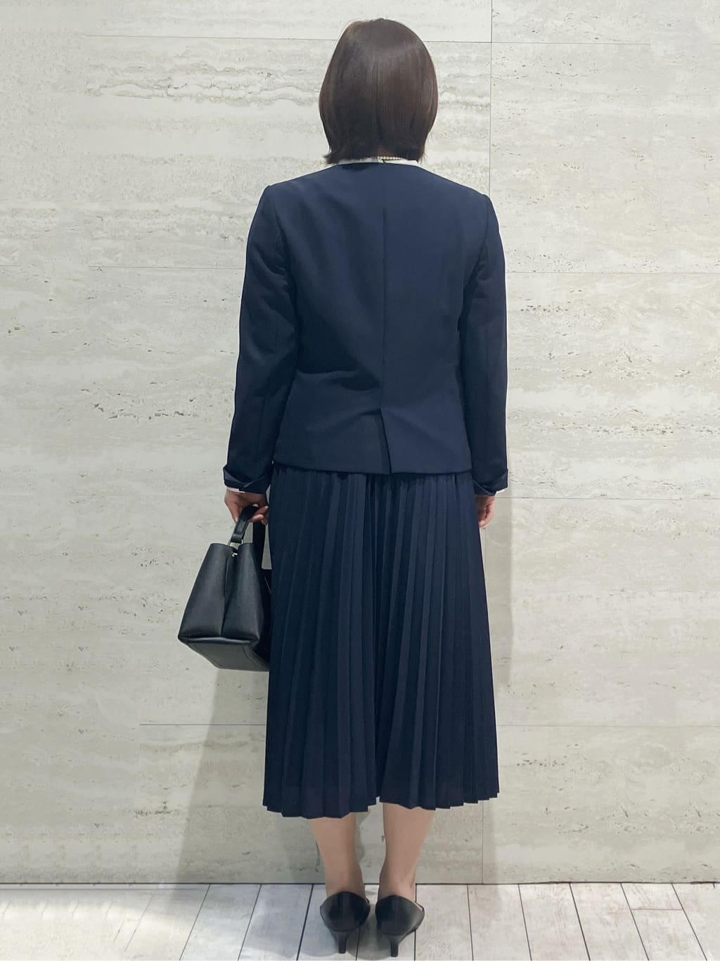 FUKAさんの「OPAQUE.CLIP｜《通勤対応》タックブラウス【洗濯機OK】」を使ったコーディネート