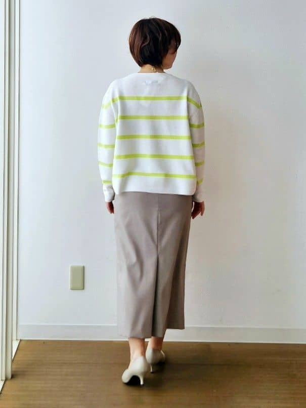 やじまさんの「UNTITLED｜◆【ゆったり/洗える】クロップドニットプルオーバー」を使ったコーディネート