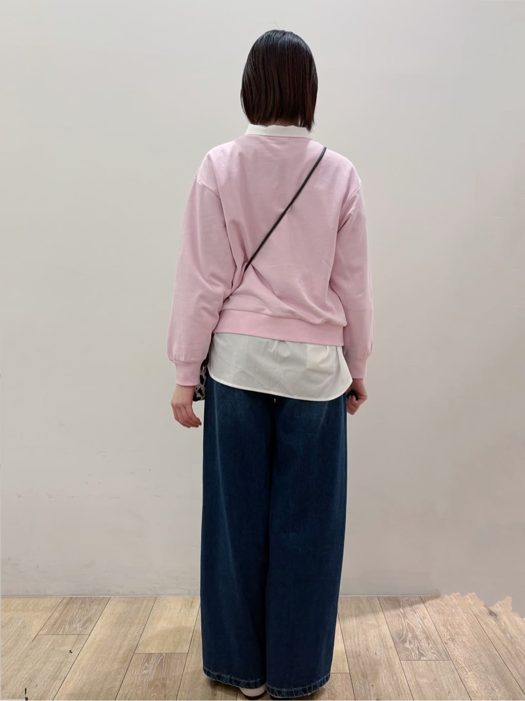RINさんの「OPAQUE.CLIP｜ロゴ刺繍裏毛トップス【洗濯機OK】」を使ったコーディネート
