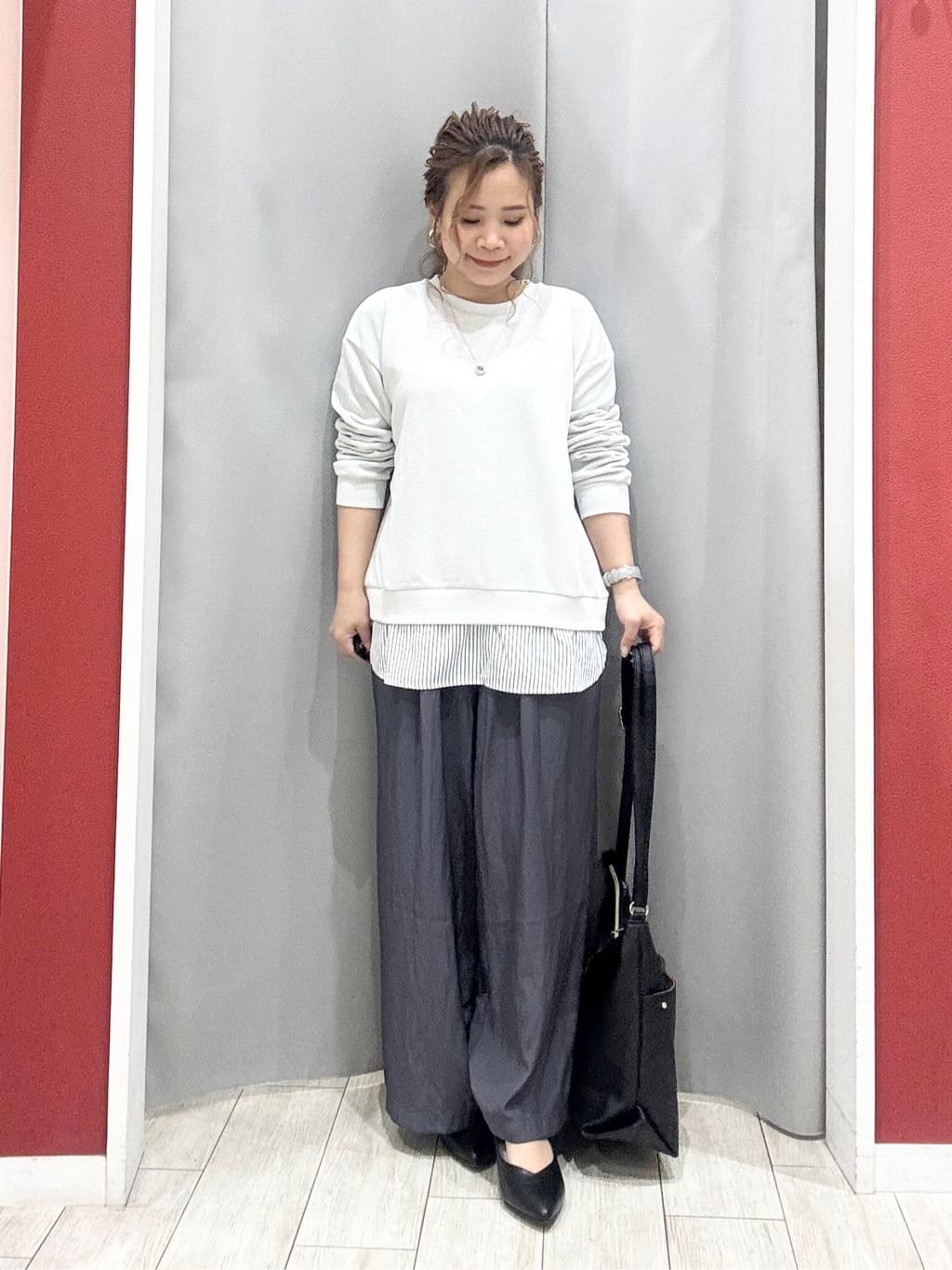 shioさんの「SHOO･LA･RUE｜【S-LL】サッと羽織れてきれい見え　フラップポケット ノーカラーブルゾン」を使ったコーディネート