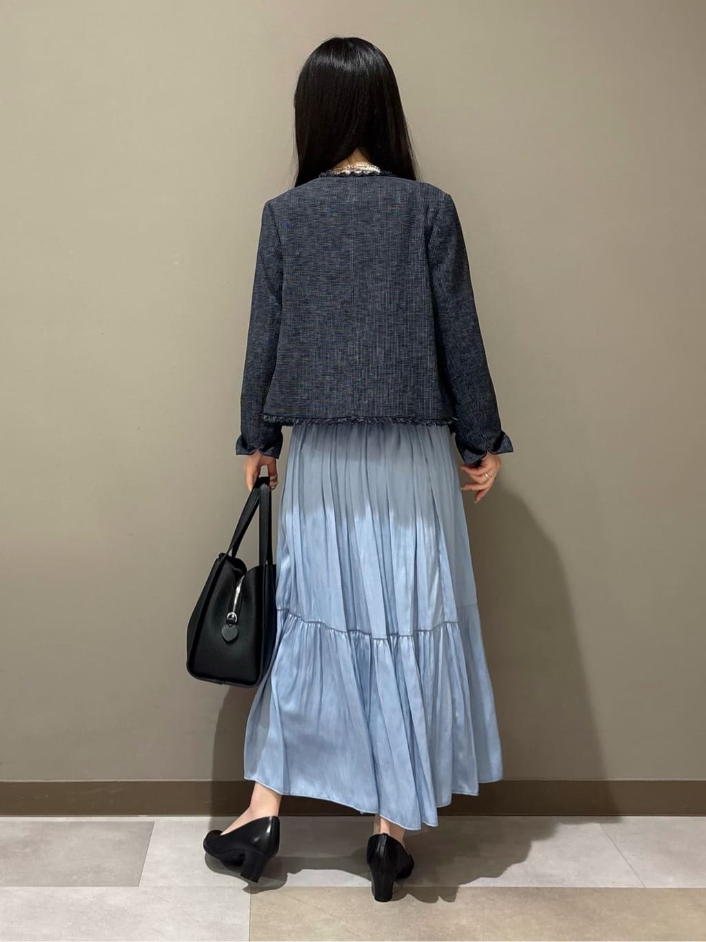 KEIKOさんの「INDIVI｜【洗える】ラッフルサテンブラウス」を使ったコーディネート