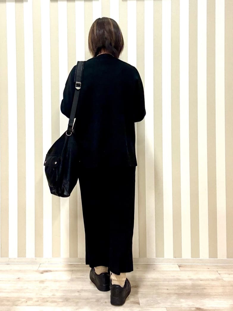 pieceさんの「SHOO･LA･RUE｜【洗濯機可/セットアップ可/毛玉になりにくい】心地よく穿ける ニットナロースカート」を使ったコーディネート