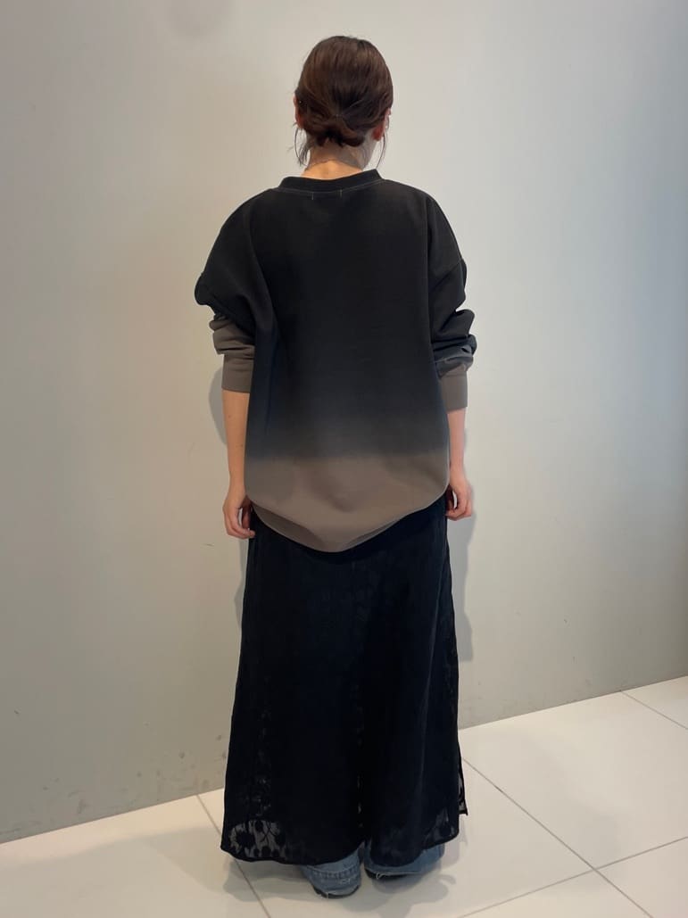 abeさんの「tk.TAKEO KIKUCHI｜グラデーションスウェット」を使ったコーディネート