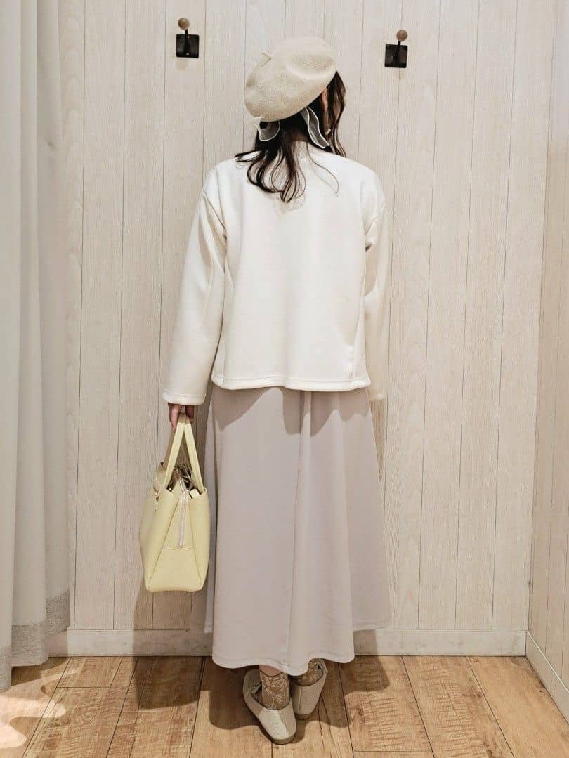 SAKIさんの「SHOO･LA･RUE｜【セットアップ可/S-LL/なめらかタッチ】大人のきれいめスタイルに ノーカラージップブルゾン」を使ったコーディネート