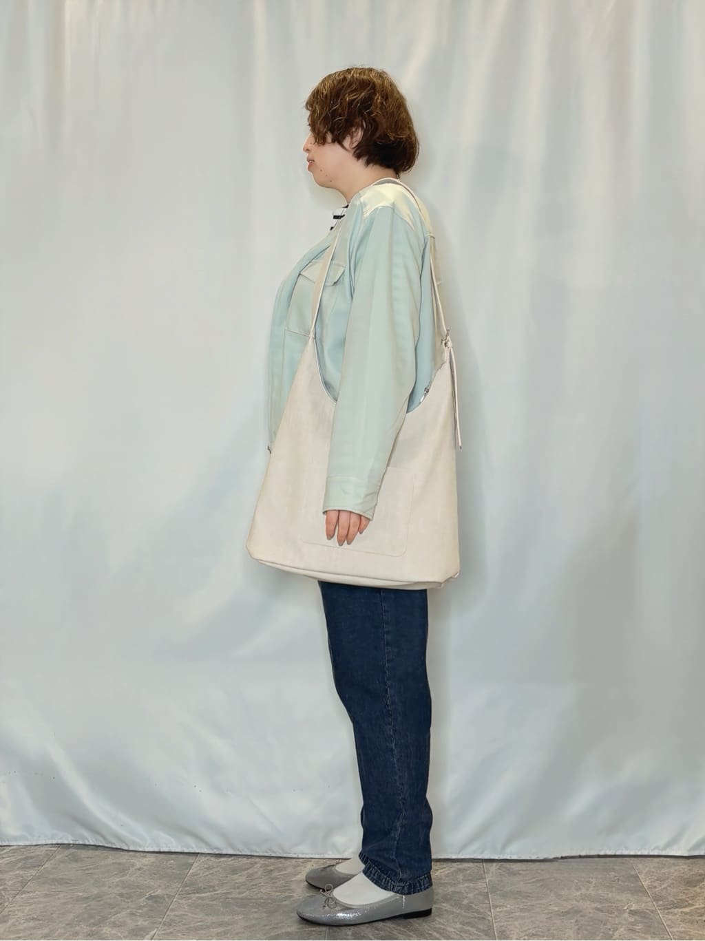 たみさんの「SHOO･LA･RUE｜【S-LL】サッと羽織れてきれい見え　フラップポケット ノーカラーブルゾン」を使ったコーディネート