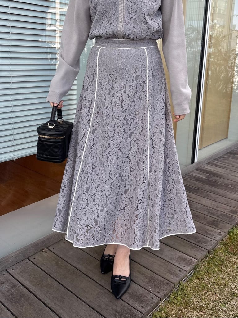 AOIさんの「Couture brooch｜【洗える】コードレース カーディガン」を使ったコーディネート