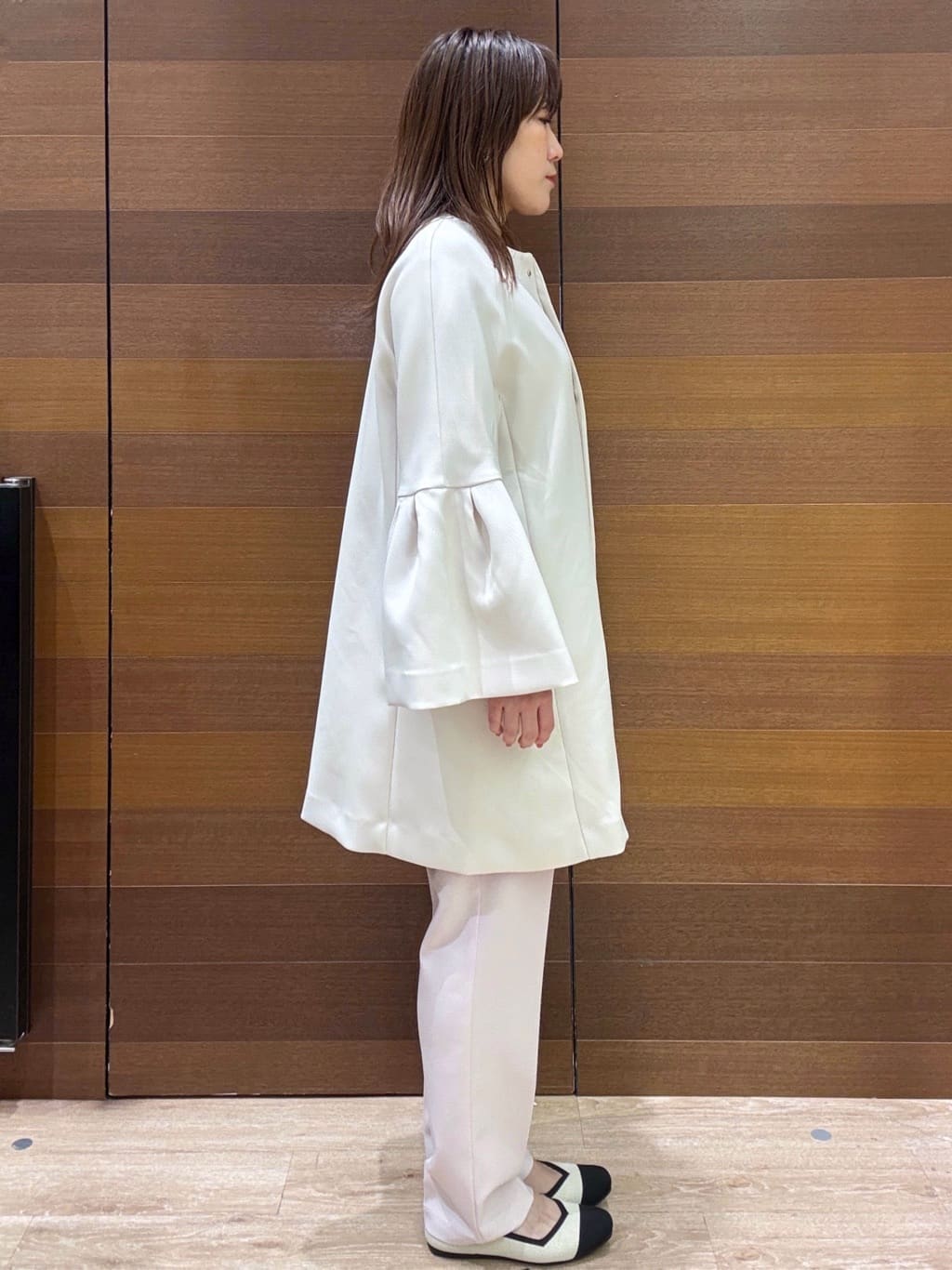maichiさんの「OPAQUE.CLIP｜フレアスリーブミドルコート【洗濯機OK】」を使ったコーディネート
