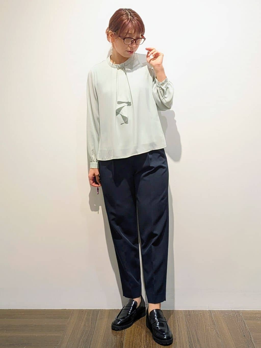 4410さんの「THE SHOP TK｜【通勤・きちんと見えに】ダブルクロス ペプラムジレ/セットアップ可」を使ったコーディネート