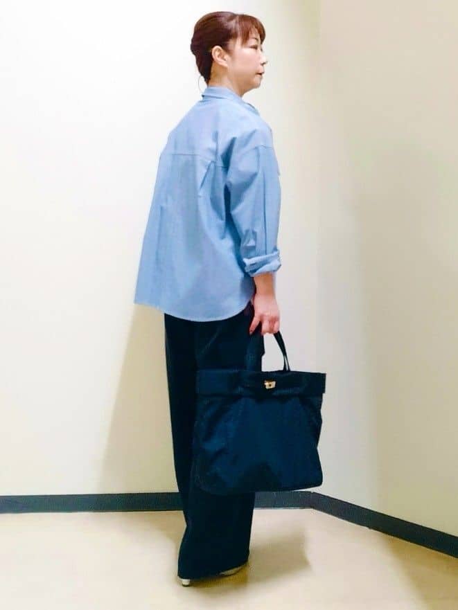 花さんの「Reflect｜ストレートワイドカーゴパンツ」を使ったコーディネート