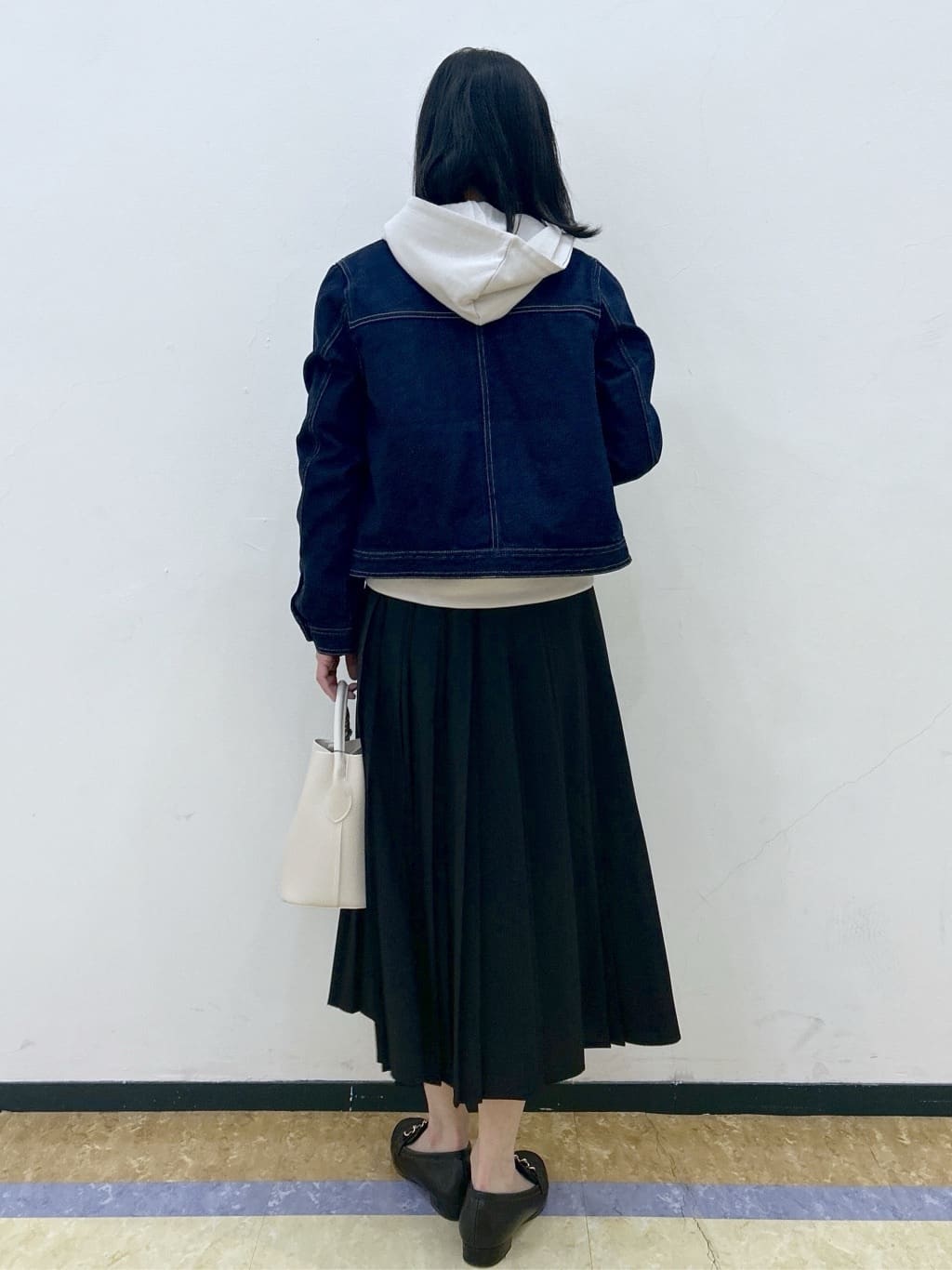 su.さんの「index｜ミニマルノーカラーデニムジャケット【洗濯機OK】」を使ったコーディネート
