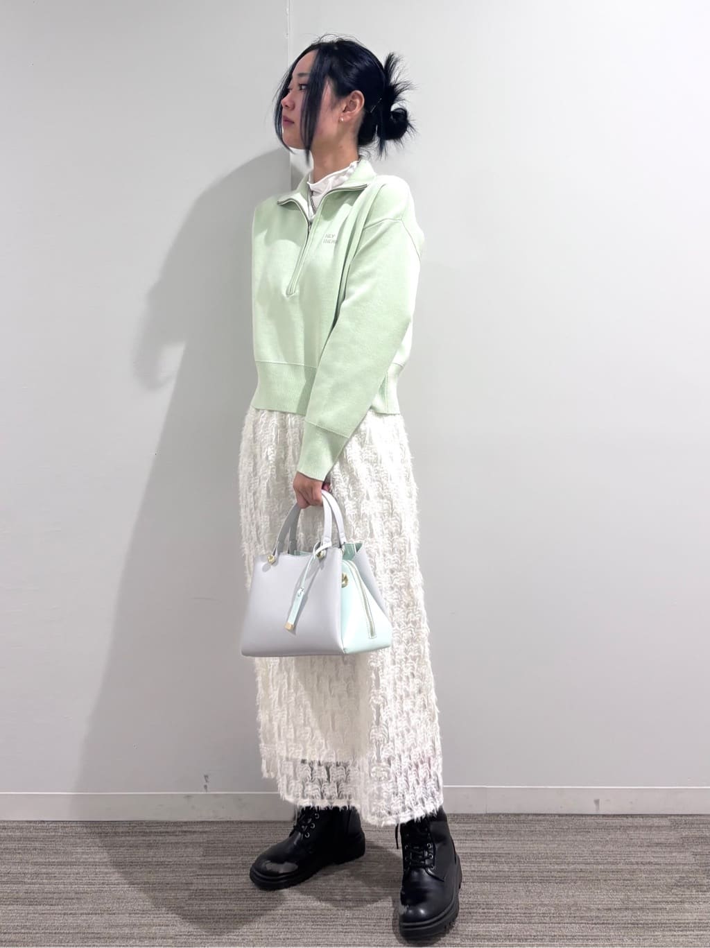 Ricoさんの「OPAQUE.CLIP｜シアーハイネックトップス【洗濯機OK】」を使ったコーディネート