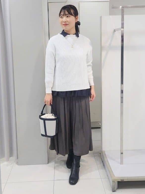 AZUSAさんの「Reflect｜【腰周りカバー／長め丈】モックネックニットプルオーバー」を使ったコーディネート