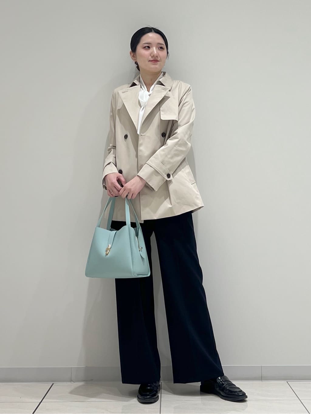 T.Kさんの「INDIVI｜【洗える】ジョーゼットボウタイブラウス」を使ったコーディネート